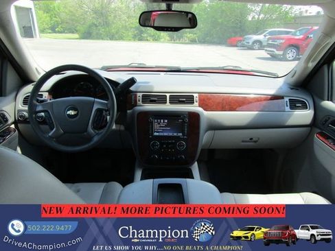 Used 2013 Chevrolet Suburban LT AWD/4WD image 12