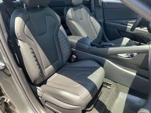 New 2026 Hyundai Elantra SEL Sport FWD image 20