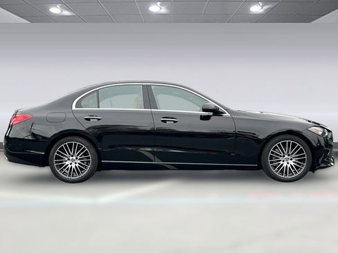 Used 2025 Mercedes-Benz C 300 Sedan image 7