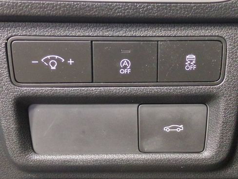Used 2025 Hyundai Sonata SE FWD image 25