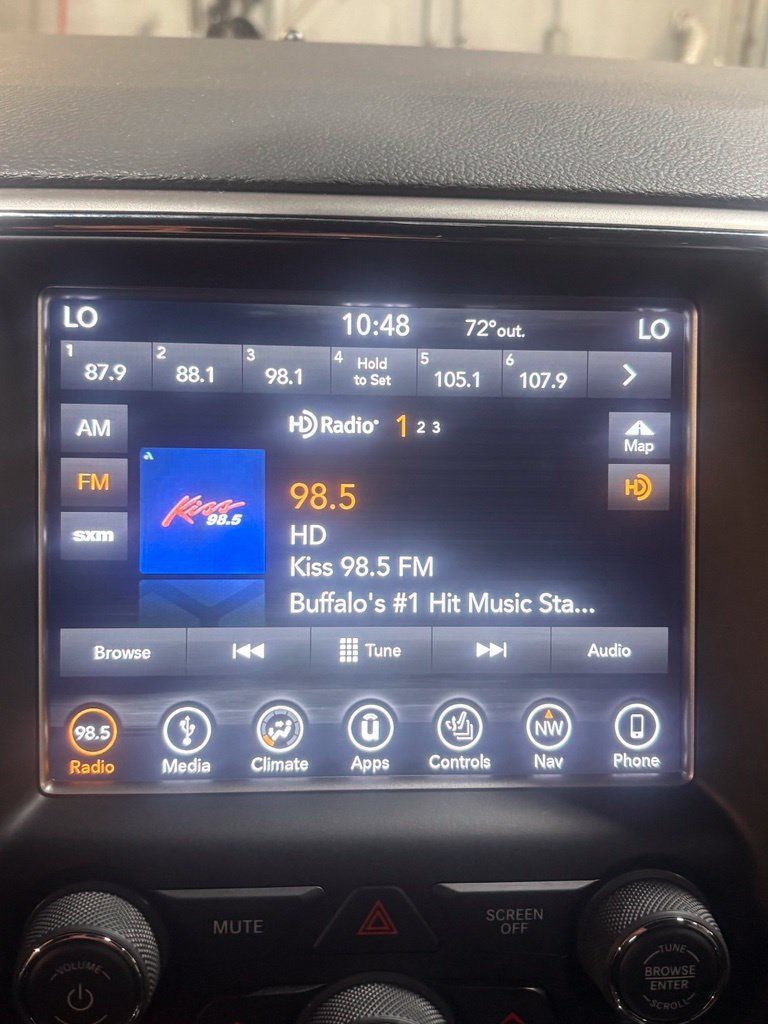 Used 2018 Jeep Grand Cherokee Limited AWD/4WD image 10