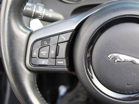 Used 2016 Jaguar F-TYPE R image 19