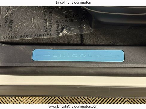 New 2026 Lincoln Aviator AWD image 19