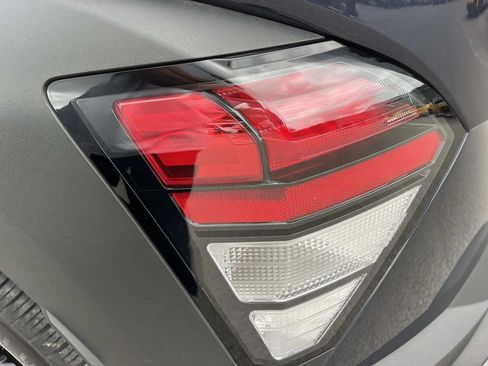 Used 2024 Hyundai Kona SEL AWD/4WD image 10