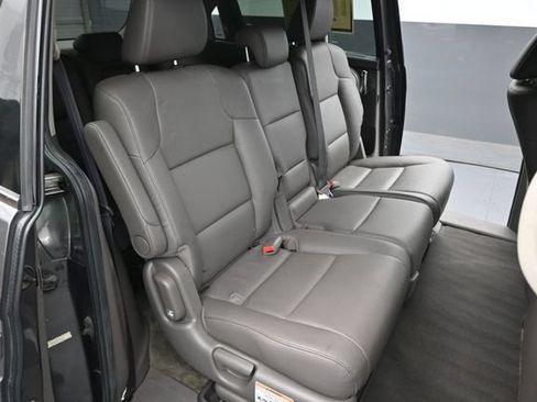 Used 2015 Honda Odyssey Touring Elite image 25