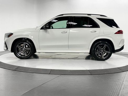 Used 2025 Mercedes-Benz GLE 450e 4MATIC image 4