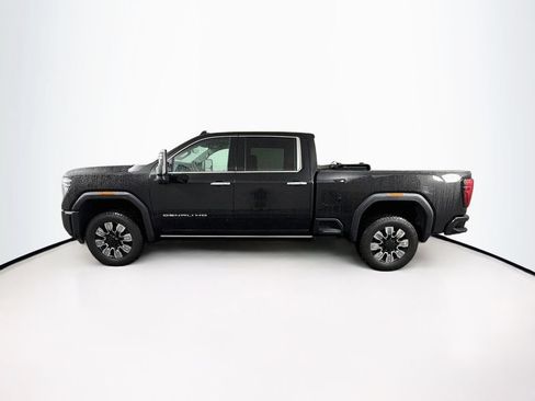 Used 2025 GMC Sierra 2500 Denali w/ Denali Reserve Package AWD/4WD image 4
