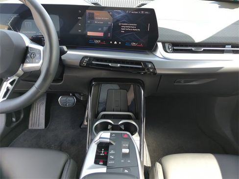 Used 2025 BMW X2 xDrive28i w/ M Sport Package image 24