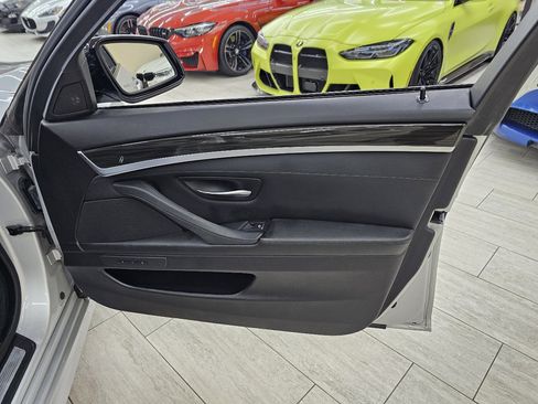 Used 2013 BMW 550i Sedan image 41