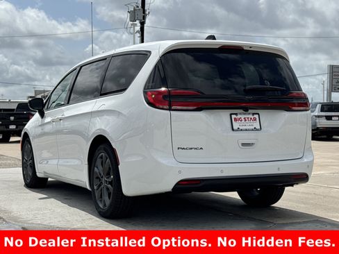 New 2026 Chrysler Pacifica Select FWD image 8