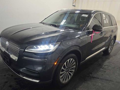 Used 2023 Lincoln Aviator Reserve w/ Class IV Trailer Tow Package image 1