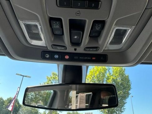 Used 2021 Chevrolet Silverado 1500 LT Trail Boss w/ Convenience Package II AWD/4WD image 19