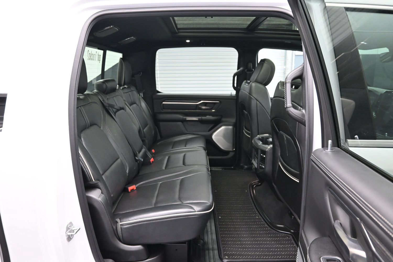 Used 2019 RAM 1500 Limited AWD/4WD image 12