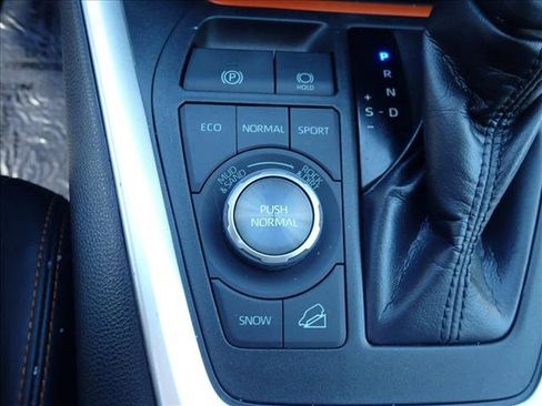 Used 2019 Toyota RAV4 Adventure image 23