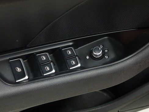 Used 2016 Audi A3 1.8T Premium image 31