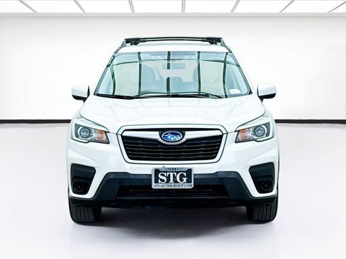 Used 2020 Subaru Forester Premium image 2