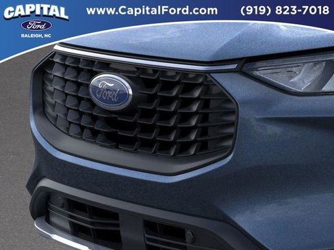 New 2026 Ford Escape SE image 17