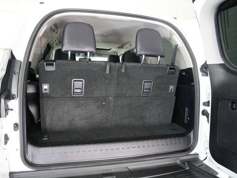 Used 2018 Lexus GX 460 Premium w/ Premium Package AWD/4WD image 36