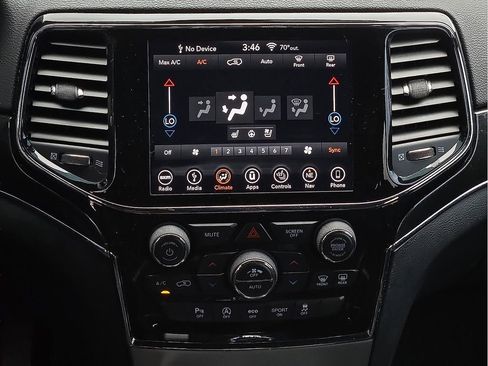 Used 2019 Jeep Grand Cherokee Trailhawk AWD/4WD image 11
