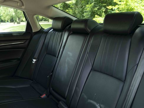 Used 2021 Honda Accord Sport Special Edition image 18