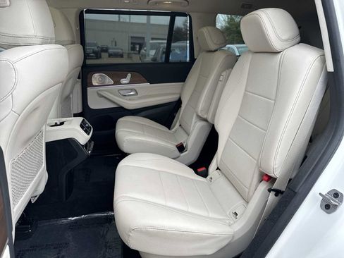 Used 2022 Mercedes-Benz GLS 450 4MATIC image 18