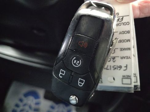 Used 2015 Ford F150 XLT w/ Equipment Group 302A Luxury image 29