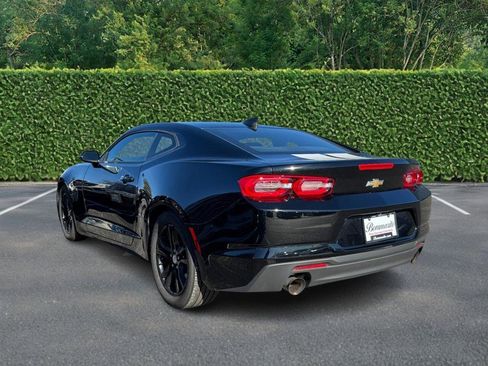 Used 2021 Chevrolet Camaro LT image 4