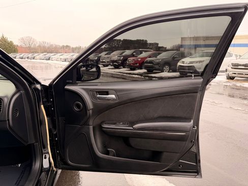 Used 2020 Dodge Charger SRT Hellcat w/ Harman/Kardon Audio Group image 32