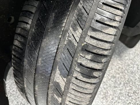 Used 2016 Lincoln MKX Reserve w/ Climate Package image 35