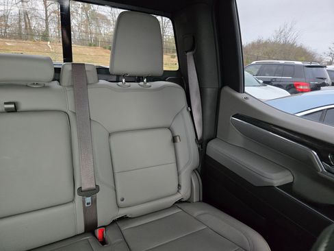 Used 2022 Chevrolet Silverado 1500 LTZ w/ Technology Package image 33