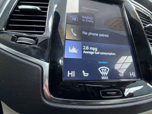 Used 2021 Volvo XC90 T6 Momentum w/ Advanced Package image 24