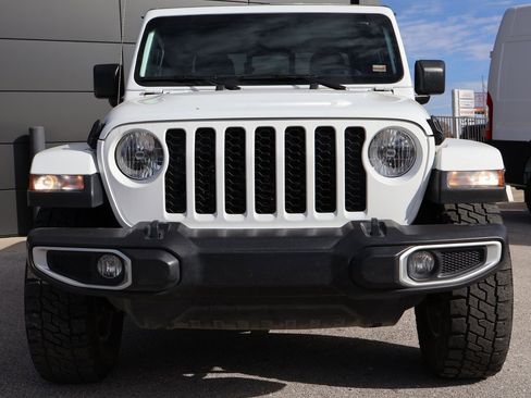 Used 2021 Jeep Gladiator Sport image 7