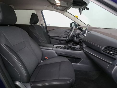 Used 2023 Nissan Rogue S AWD/4WD image 15