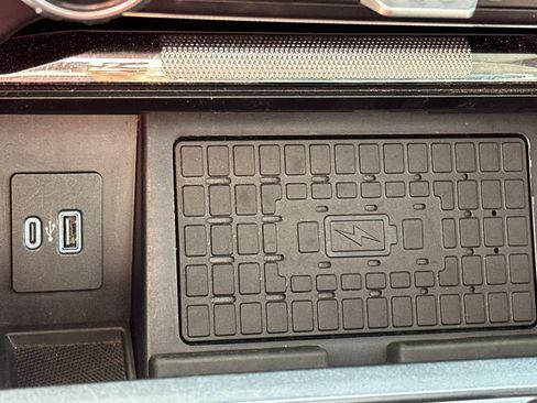 Used 2023 Ford F150 Lariat w/ Equipment Group 502A High image 33