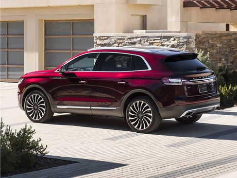 Used 2019 Lincoln Nautilus Black Label FWD image 1