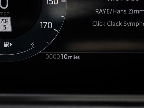 New 2026 Land Rover Range Rover Velar S AWD/4WD image 23