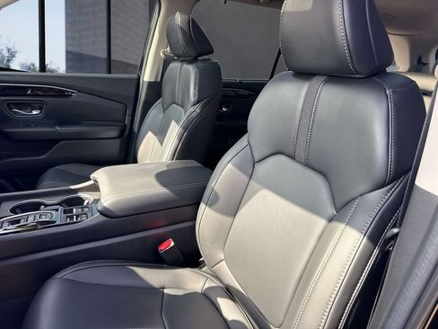 Used 2025 Honda Pilot Touring image 30