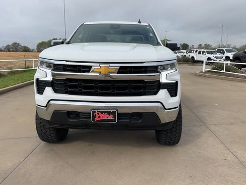 Used 2025 Chevrolet Silverado 1500 LT w/ Work Truck Package AWD/4WD image 3