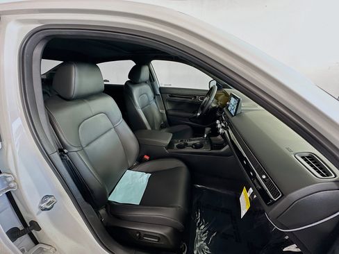 Used 2025 Honda Civic Sport image 28