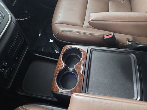 Used 2017 Toyota Sienna Limited Premium w/ Protection Package image 29