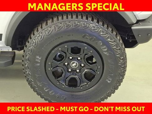 Used 2023 Ford Bronco Wildtrak image 9