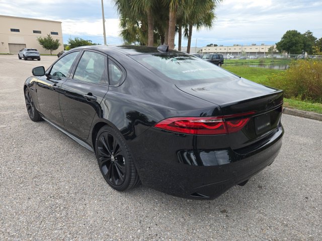 Used 2024 Jaguar XF R-Dynamic SE AWD/4WD image 3