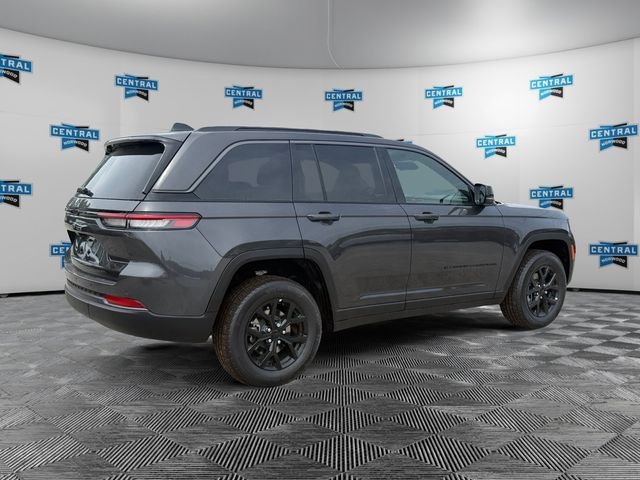 New 2026 Jeep Grand Cherokee Altitude AWD/4WD image 5