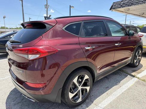 Used 2016 Hyundai Tucson Limited w/ Option Group 03 FWD image 3