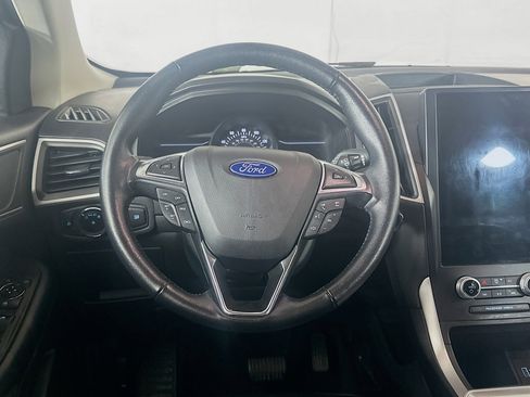 Used 2023 Ford Edge SEL image 18