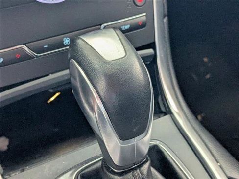 Used 2015 Ford Edge Titanium AWD/4WD image 10