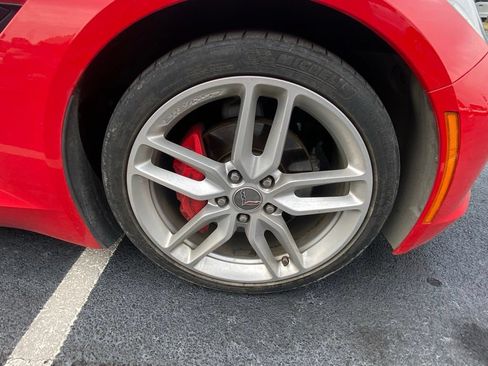 Used 2019 Chevrolet Corvette Stingray Coupe w/ 1LT RWD image 9