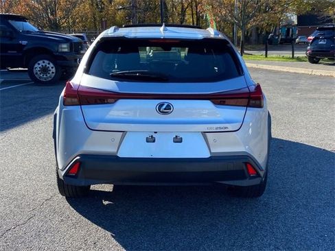 Used 2020 Lexus UX 250h w/ Premium Package image 6