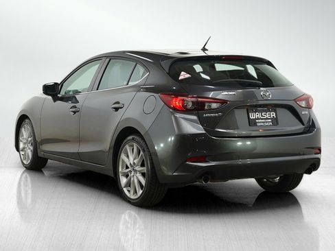 Used 2017 MAZDA MAZDA3 Touring FWD image 3