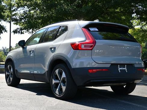 Used 2026 Volvo XC40 B5 Plus AWD/4WD image 5
